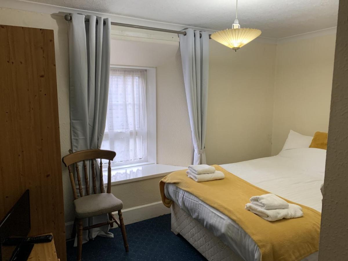 The Castle Hotel Lampeter Kültér fotó
